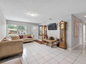 11 NE 18th St, Pompano Beach FL 33060