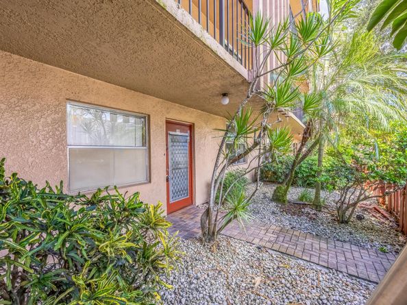 7210 Lake Circle Dr 106, Margate FL 33063