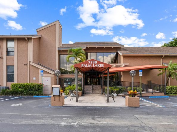 7210 Lake Circle Dr 106, Margate FL 33063