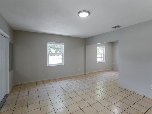 3281 NW 14th Ter, Miami FL 33125
