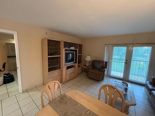 9405 W Flagler Street D205, Miami FL 33174