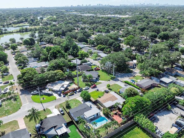 3036 N 58th Ave, Hollywood FL 33021