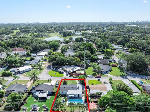 3036 N 58th Ave, Hollywood FL 33021