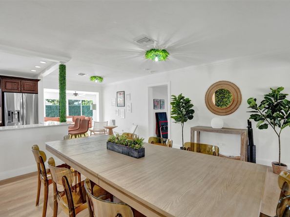 1115 SW 4th Ave, Pompano Beach FL 33060