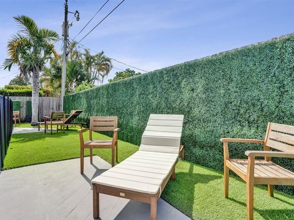 1115 SW 4th Ave, Pompano Beach FL 33060