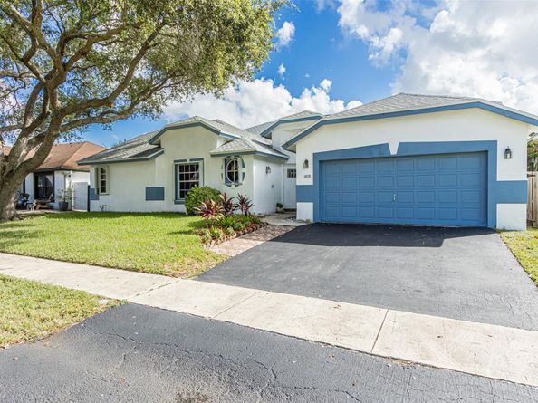 1020 SW 149th Ln, Sunrise FL 33326