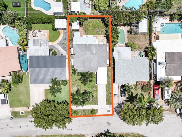 131 NE 55th St, Oakland Park FL 33334