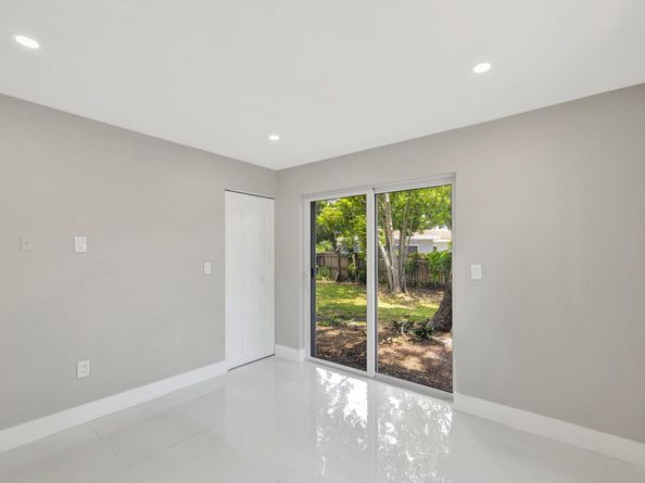 3047 Arthur Ter, Hollywood FL 33021