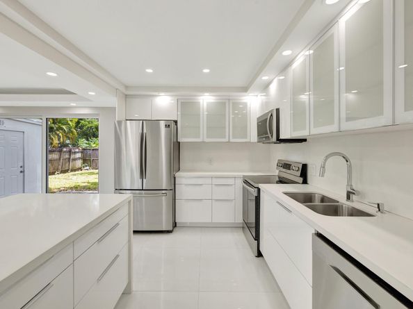 3047 Arthur Ter, Hollywood FL 33021