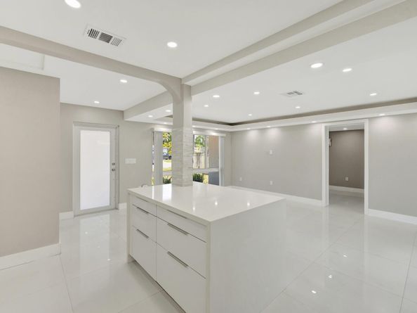 3047 Arthur Ter, Hollywood FL 33021