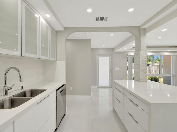 3047 Arthur Ter, Hollywood FL 33021