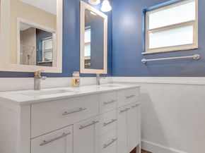 134 E Riverbend Dr, Sunrise FL 33326