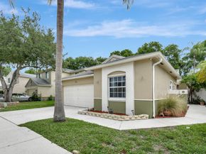 134 E Riverbend Dr, Sunrise FL 33326