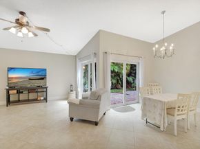 134 E Riverbend Dr, Sunrise FL 33326