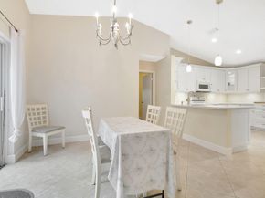 134 E Riverbend Dr, Sunrise FL 33326