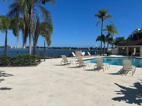 116 Lake Emerald Dr 110, Oakland Park FL 33309