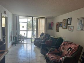 116 Lake Emerald Dr 110, Oakland Park FL 33309