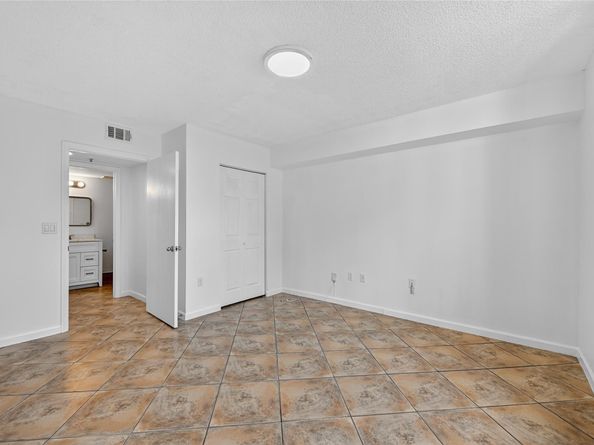 2011 Renaissance Blvd 101, Miramar FL 33025