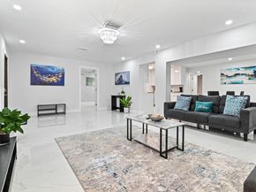 255 Glouchester Street, Boca Raton FL 33487