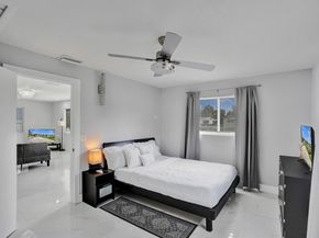 255 Glouchester Street, Boca Raton FL 33487