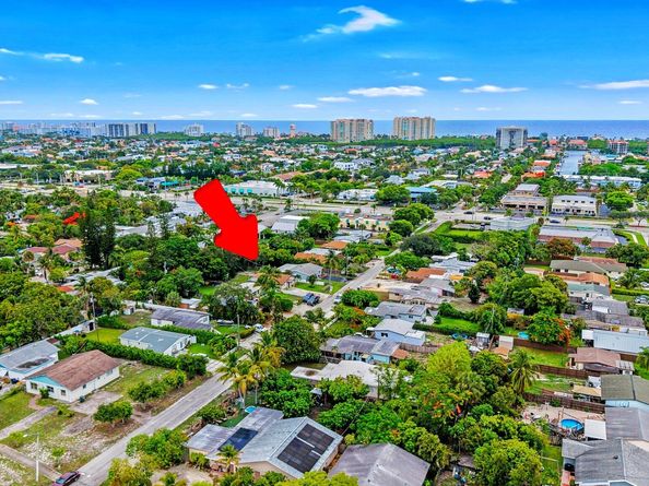 255 Glouchester Street, Boca Raton FL 33487