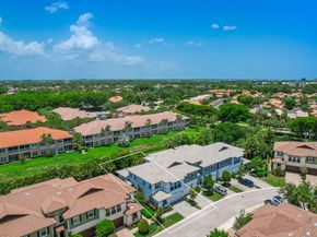 22954 Clear Echo Dr 31, Boca Raton FL 33433