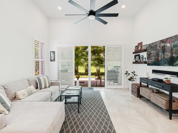 22954 Clear Echo Dr 31, Boca Raton FL 33433