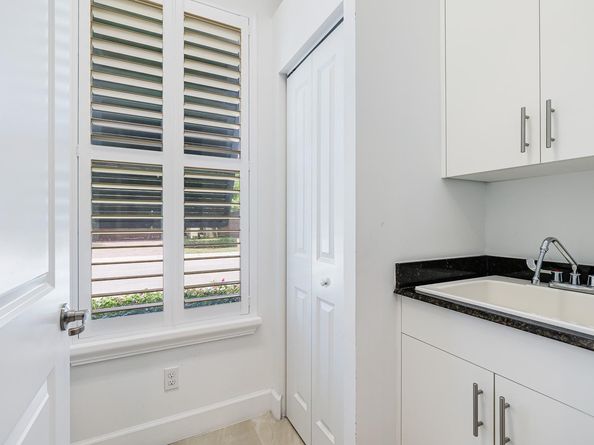 22954 Clear Echo Dr 31, Boca Raton FL 33433