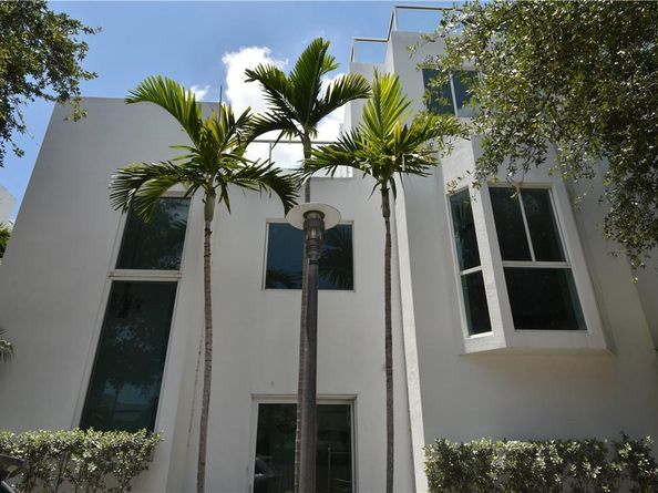 783 NE 4th Ave, Fort Lauderdale FL 33304