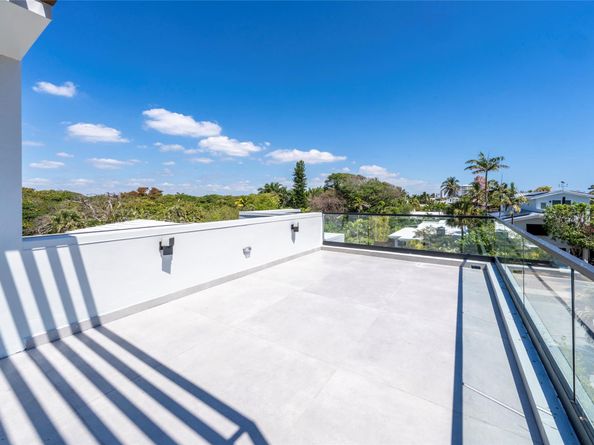 3304 NE 14th Ct, Fort Lauderdale FL 33304