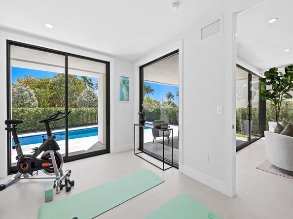 1813 N Fort Lauderdale Beach Blvd, Fort Lauderdale FL 33305