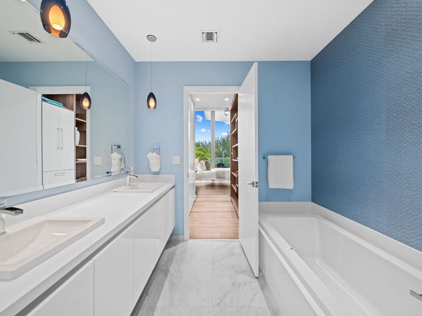 701 N Fort Lauderdale Beach Boulevard 302, Fort Lauderdale FL 33304