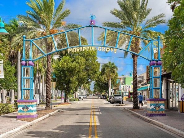 731 SE 4th Avenue, Delray Beach FL 33483
