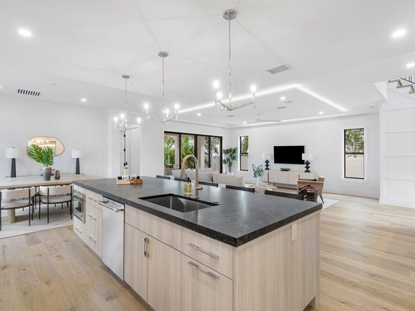 731 SE 4th Avenue, Delray Beach FL 33483