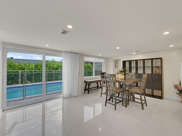 521 SW 40th Ct, Coral Gables FL 33134