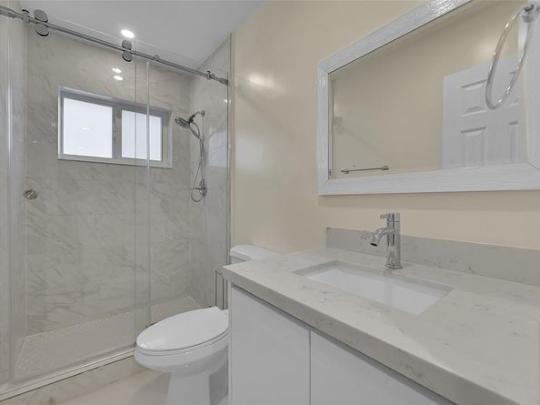 521 SW 40th Ct, Coral Gables FL 33134