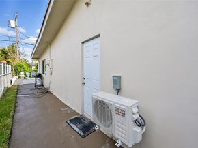 521 SW 40th Ct, Coral Gables FL 33134