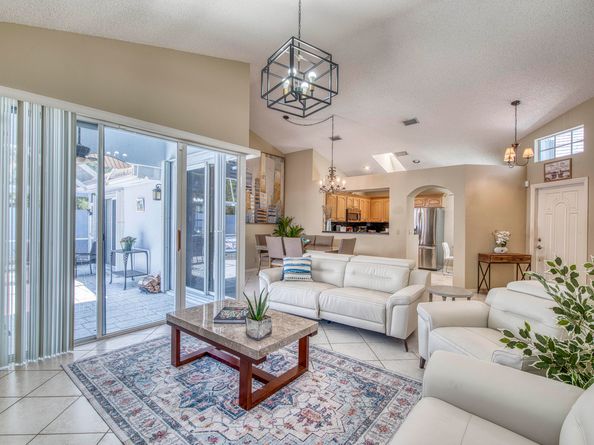 3 Blenheim Court, Palm Beach Gardens FL 33418