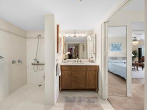 601 Seafarer Circle 104, Jupiter FL 33477