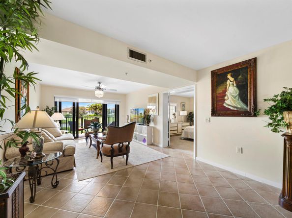 601 Seafarer Circle 104, Jupiter FL 33477