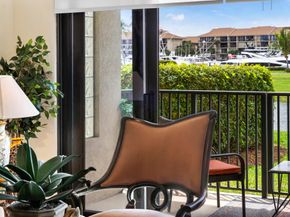 601 Seafarer Circle 104, Jupiter FL 33477