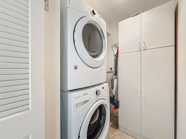 424 Hendricks Isle 11, Fort Lauderdale FL 33301