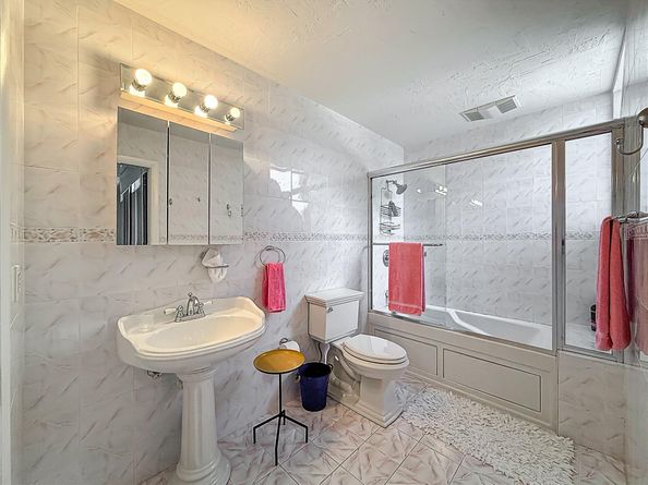 424 Hendricks Isle 11, Fort Lauderdale FL 33301
