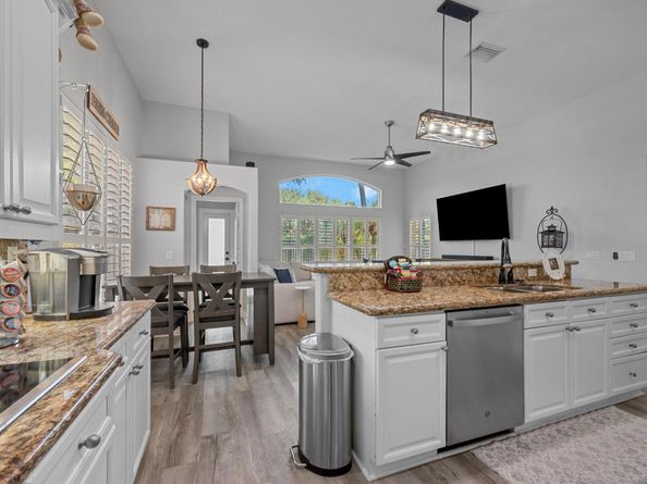 5349 Oakmont Village Circle, Lake Worth FL 33463