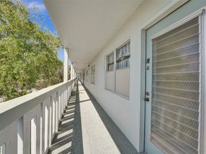 2505 Antigua Ter L3, Coconut Creek FL 33066