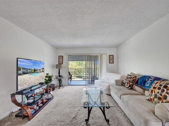 2505 Antigua Ter L3, Coconut Creek FL 33066