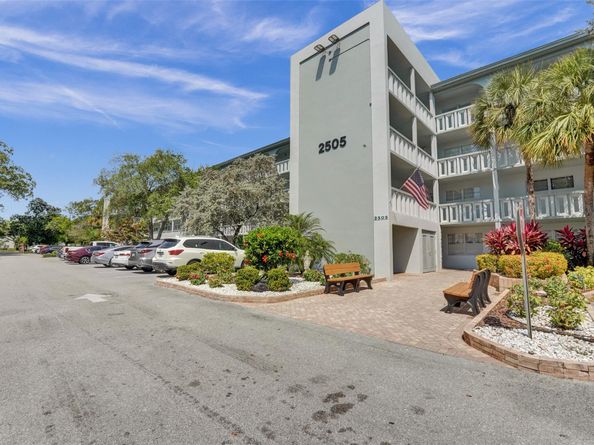 2505 Antigua Ter L3, Coconut Creek FL 33066