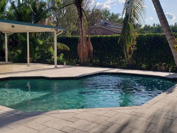 861 NW 116th Ave, Plantation FL 33325