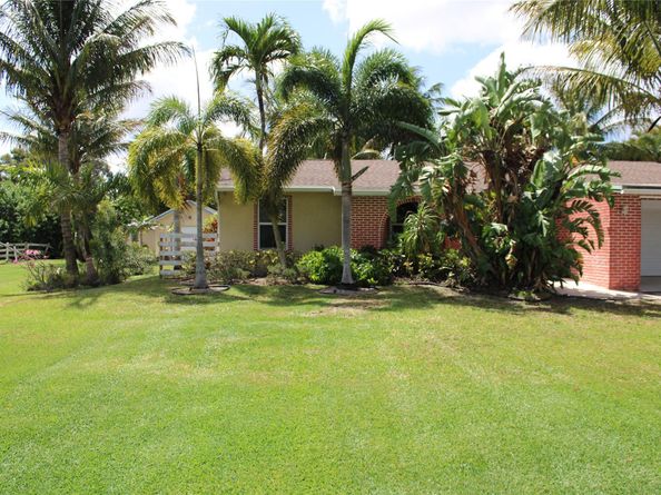 861 NW 116th Ave, Plantation FL 33325