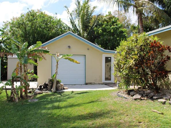 861 NW 116th Ave, Plantation FL 33325